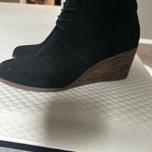 Toms booties - Picture 4 of 6